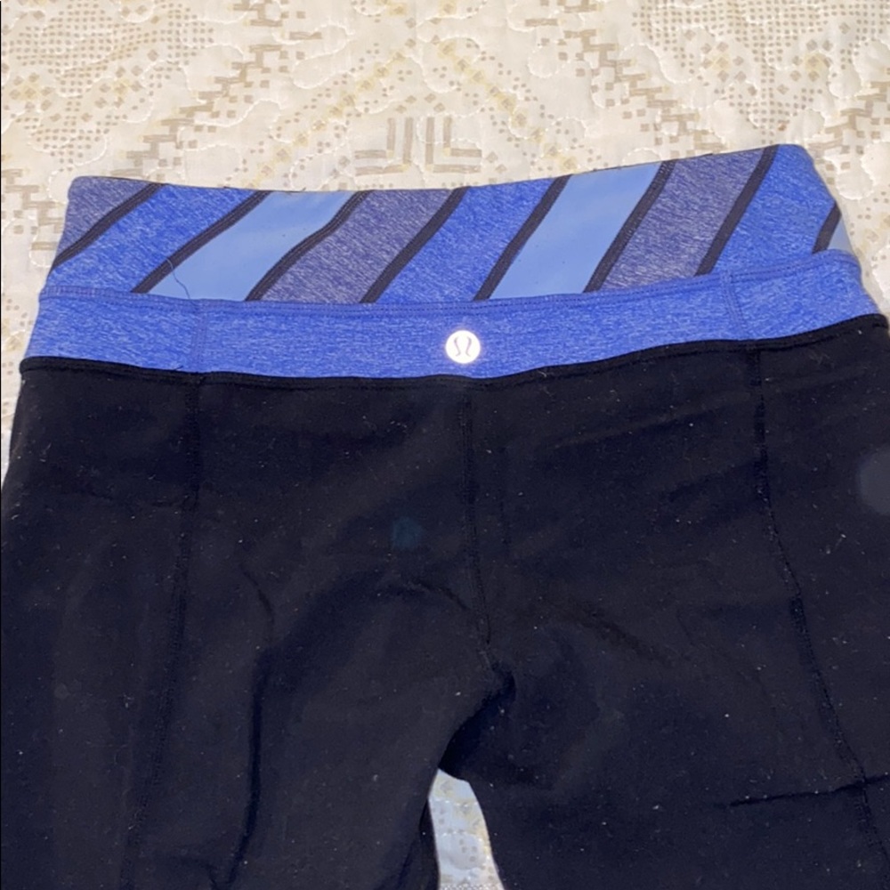 LULULEMON REVERSIBLE BLACK GROOVE YOGA PANTS